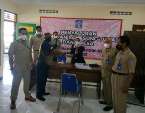 PENYERAHAN BLTDD SALUR 5 BULAN MEI 2021