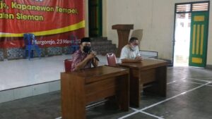 PEMBINAAN DAN PENYAMPAIAN INTENSIF RT DAN RW KALURAHAN MARGOREJO TAHUN 2022