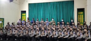 PELEPASAN SISWA SPN POLRI DI MARGOREJO