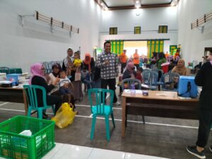 IMUNISASI JE ( JAPANESE ENCEPHALITIS ) MASAL KALURAHAN MARGOREJO