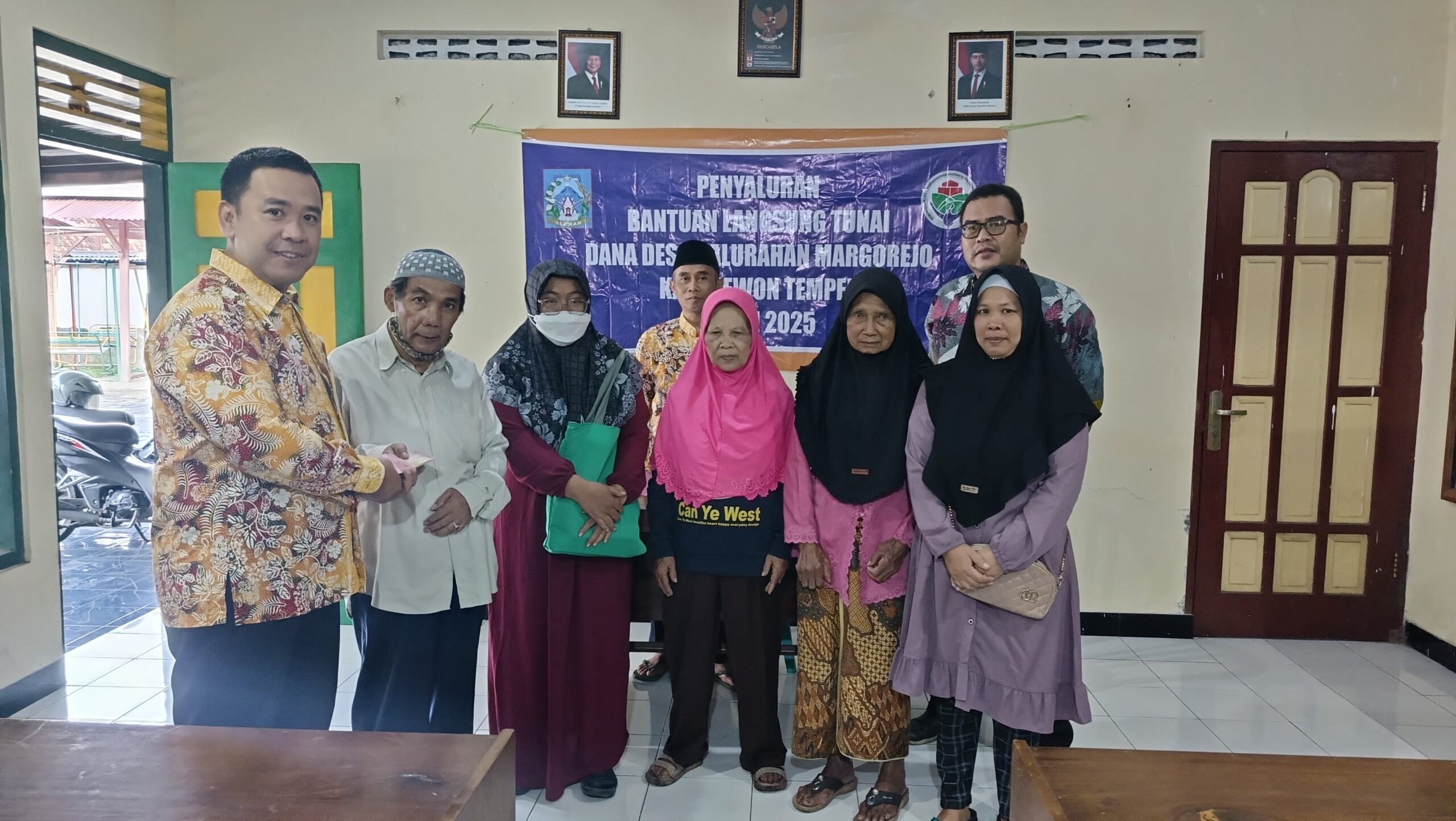 SALUR 7 ( TUJUH ) BLT DANA DESA