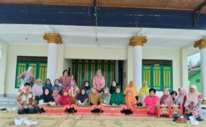 KELAS LANSIA POKJA 1 TP-PKK MARGOREJO